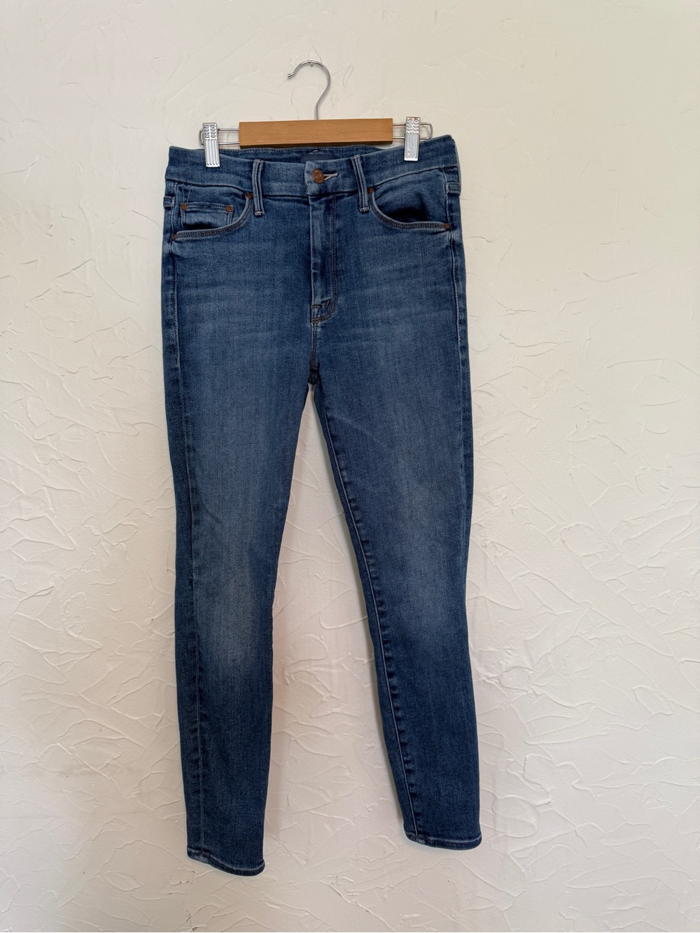 Mother Denim The Looker Crop Size 28